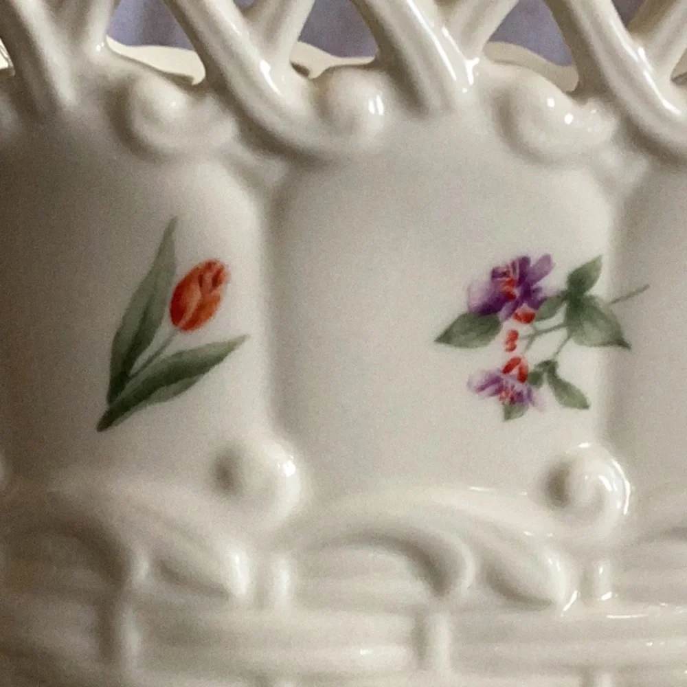 Lenox Posy Basket - Picture 8 of 9